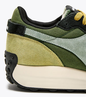 
            
                Load image into Gallery viewer, Diadora Race Suede SW Trianers
            
        