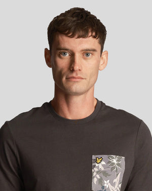 Lyle & Scott Floral Pocket T-Shirt