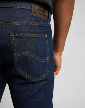 
            
                Load image into Gallery viewer, Lee West Relaxed Rinse Jeans
            
        