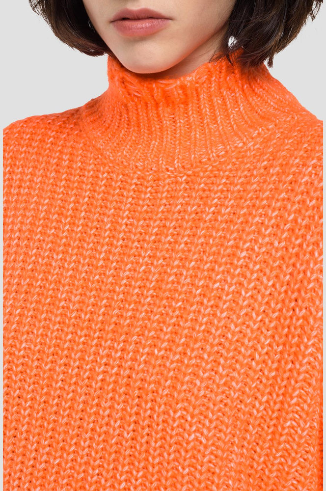 
            
                Load image into Gallery viewer, Replay DK7204 Turtleneck Jumper
            
        